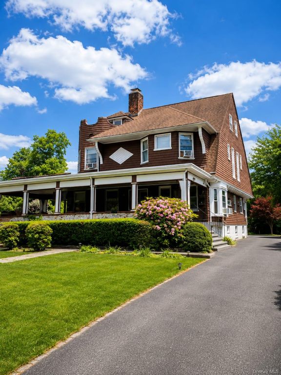 29 The Boulevard, New Rochelle, NY 10801 — photo 2