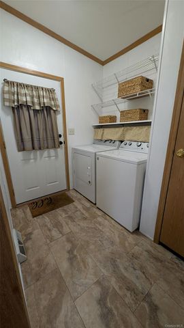 418 Frozen Ridge Road, Marlboro, NY 12542