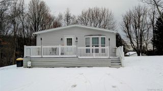 418 Frozen Ridge Road, Marlboro, NY 12542