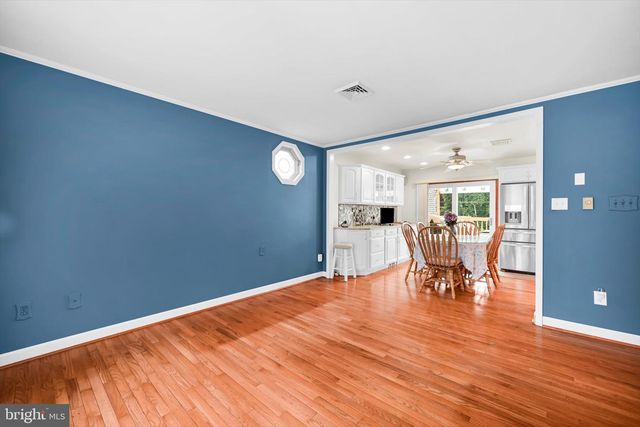 47 CARRIAGE CIR, Oley, PA 19547