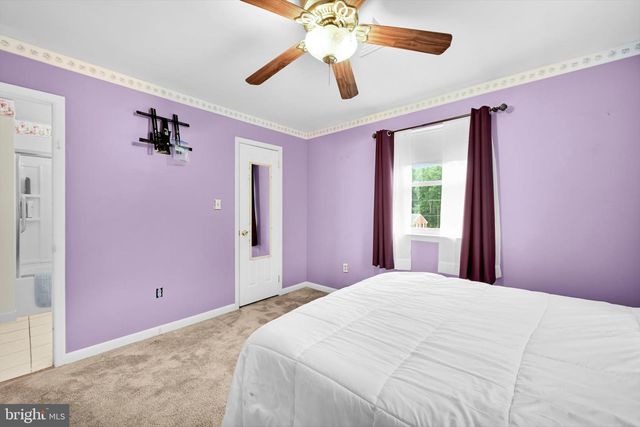 47 CARRIAGE CIR, Oley, PA 19547