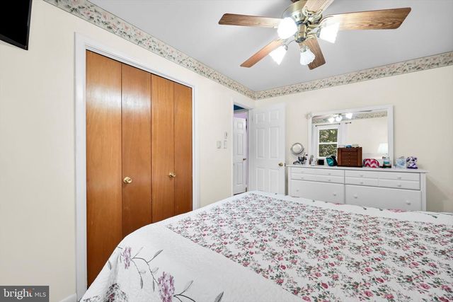 47 CARRIAGE CIR, Oley, PA 19547