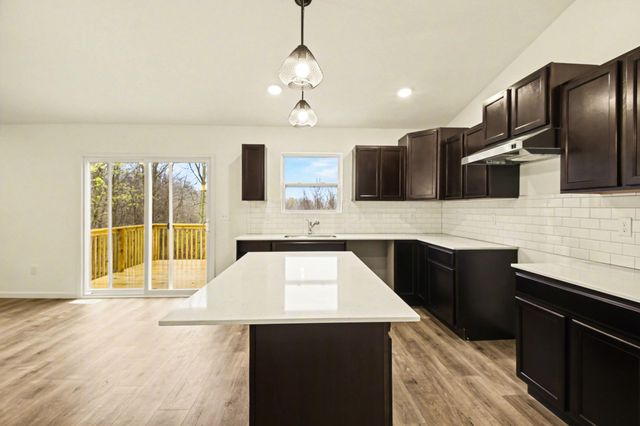 5549 Mammoth Drive SE, Caledonia, MI 49316