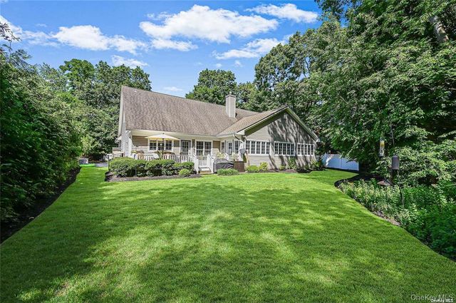 828 Pondview Road, Riverhead, NY 11901