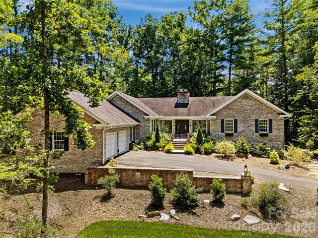 4 Hemlock Road, Asheville, NC 28803