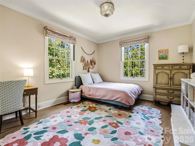 4 Hemlock Road, Asheville, NC 28803