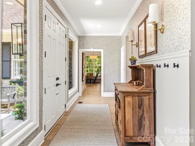 4 Hemlock Road, Asheville, NC 28803