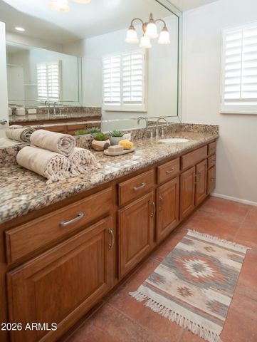 5354 N 20TH Street, Phoenix, AZ 85016