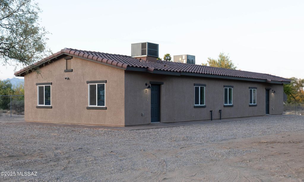 5988 S Stewart Boulevard, Tucson, AZ 85706