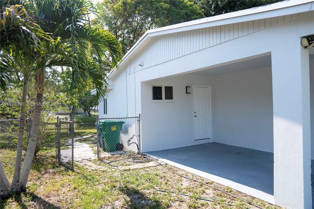 1530 NW 47th Ave, Lauderhill, FL 33313