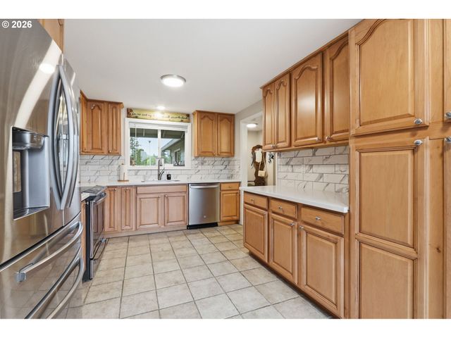 2216 Ne 128TH Ave, Vancouver, WA 98684