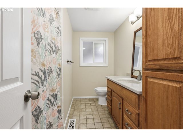 2216 Ne 128TH Ave, Vancouver, WA 98684