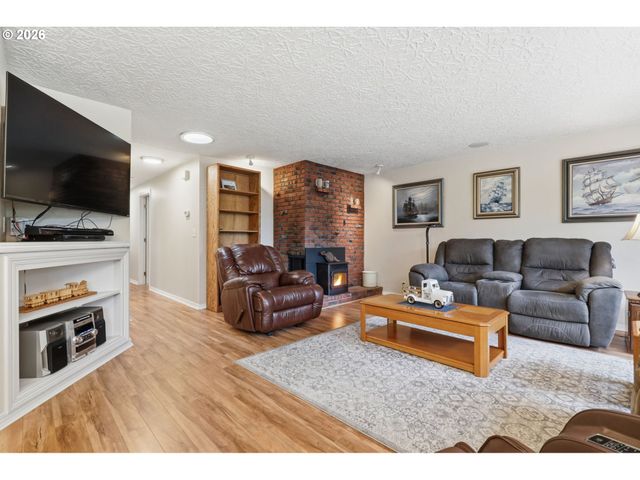 2216 Ne 128TH Ave, Vancouver, WA 98684
