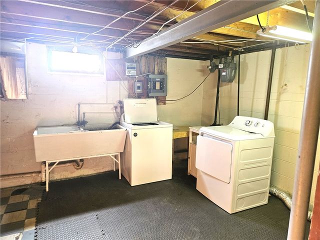 40 Chad Circle, Greece, NY 14616