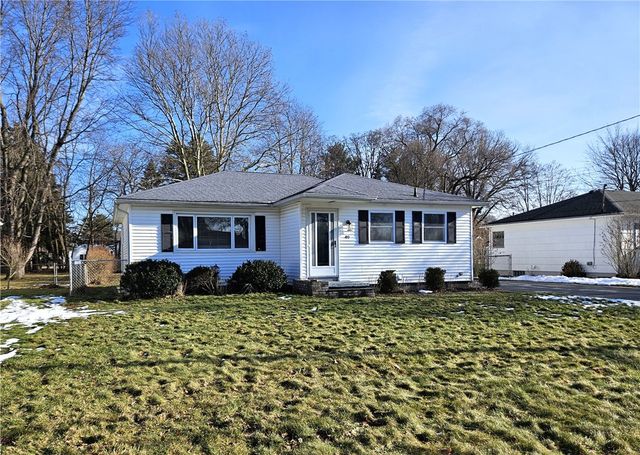 40 Chad Circle, Greece, NY 14616