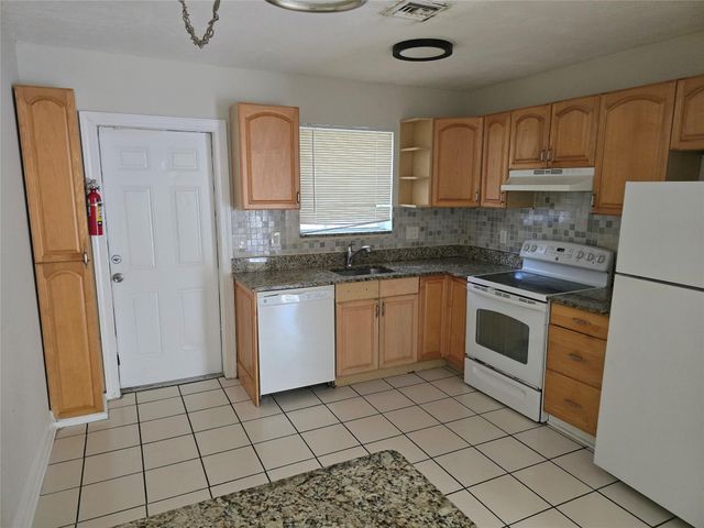 807 W Las Olas Blvd, Fort Lauderdale, FL 33312