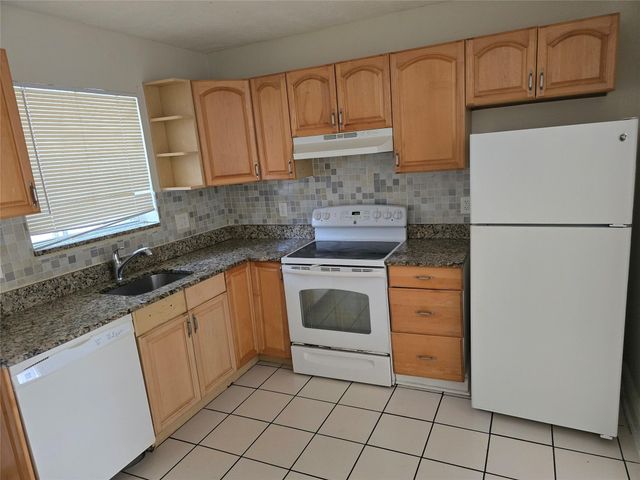 807 W Las Olas Blvd, Fort Lauderdale, FL 33312