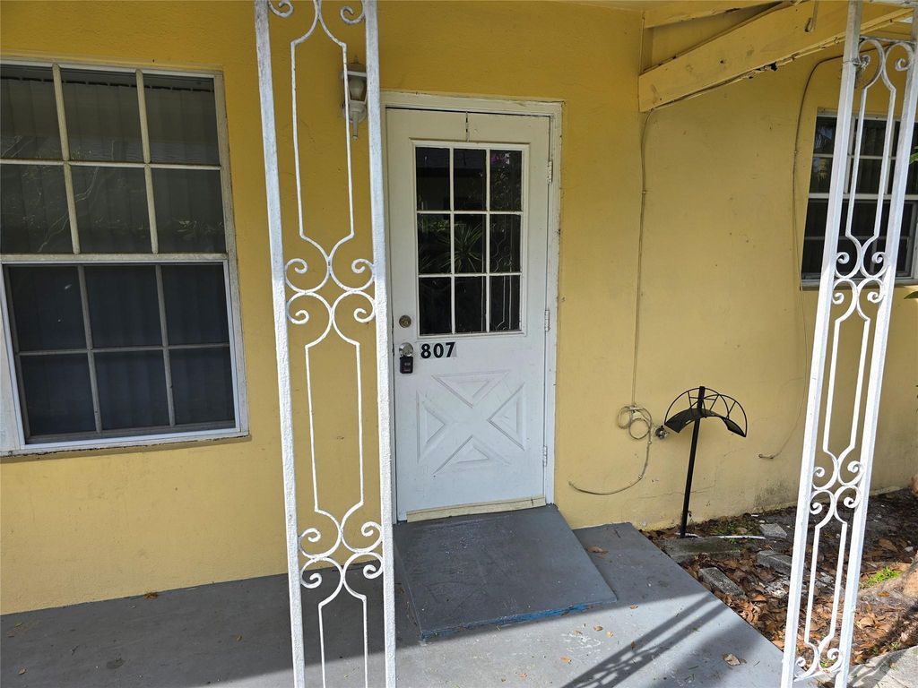 807 W Las Olas Blvd, Fort Lauderdale, FL 33312