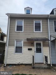 140 S 2ND ST, Steelton, PA 17113