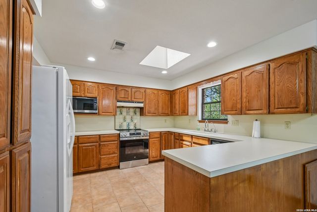 302 MESA DR, Wimberley, TX 78676