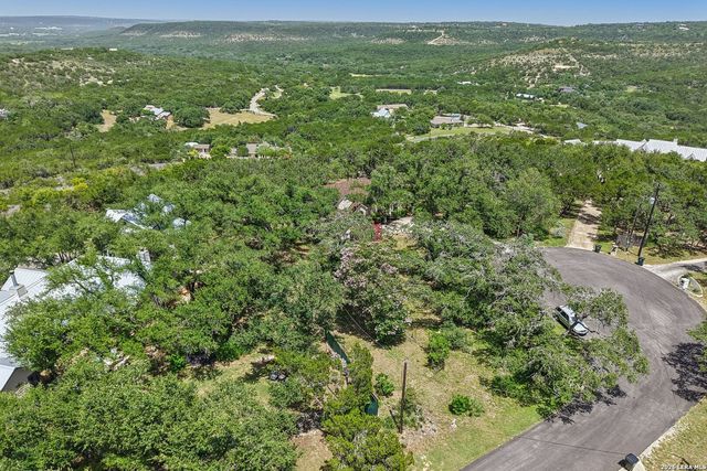 302 MESA DR, Wimberley, TX 78676