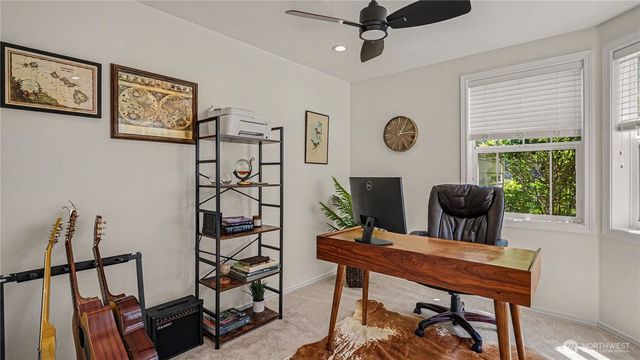 511 Elma Place NE, Renton, WA 98059
