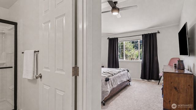 511 Elma Place NE, Renton, WA 98059