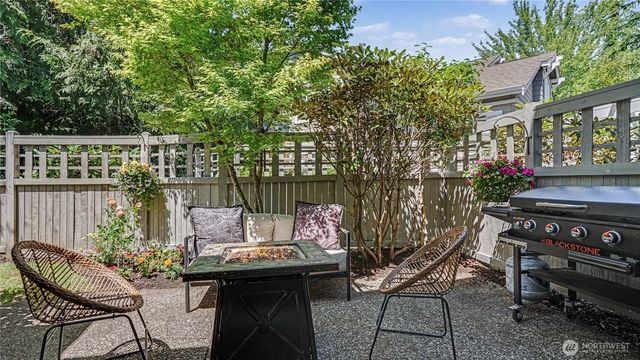511 Elma Place NE, Renton, WA 98059