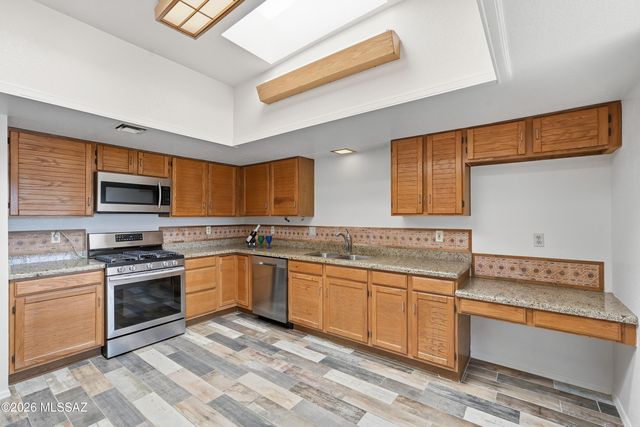 1160 W Camino Del Pato, Green Valley, AZ 85622