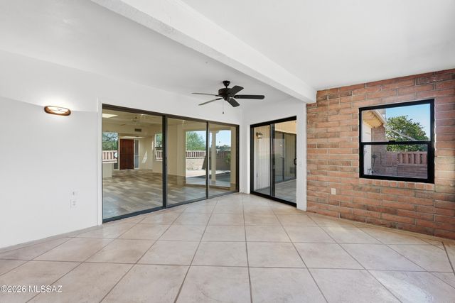 1160 W Camino Del Pato, Green Valley, AZ 85622
