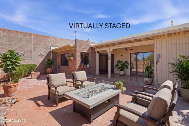 1160 W Camino Del Pato, Green Valley, AZ 85622