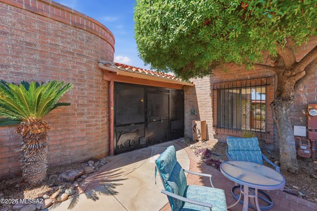 1160 W Camino Del Pato, Green Valley, AZ 85622