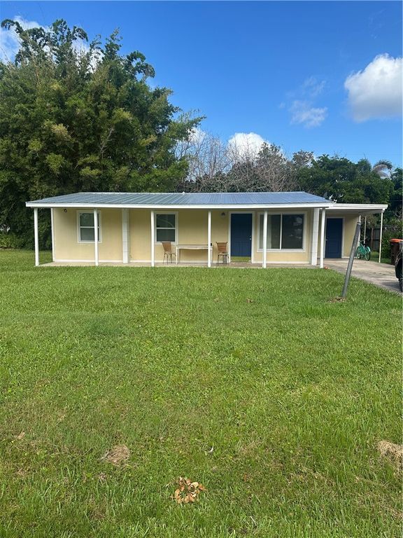 1571 4th Court, Vero Beach, FL 32960