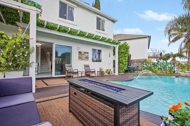 2708 Hinton Cir, Elk Grove, CA 95758