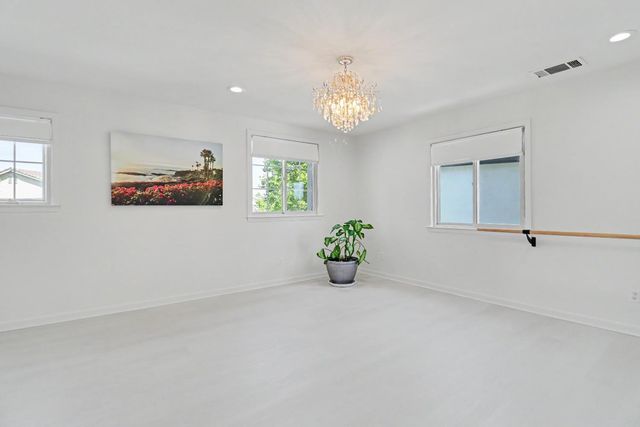 2708 Hinton Cir, Elk Grove, CA 95758
