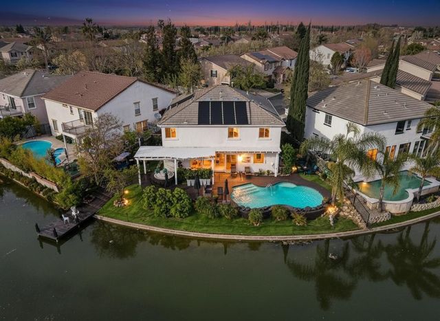 2708 Hinton Cir, Elk Grove, CA 95758