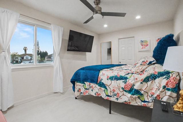 2708 Hinton Cir, Elk Grove, CA 95758