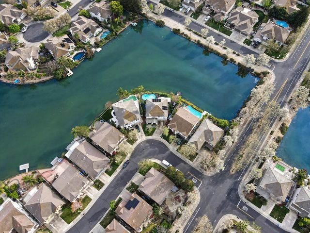 2708 Hinton Cir, Elk Grove, CA 95758