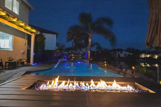 2708 Hinton Cir, Elk Grove, CA 95758