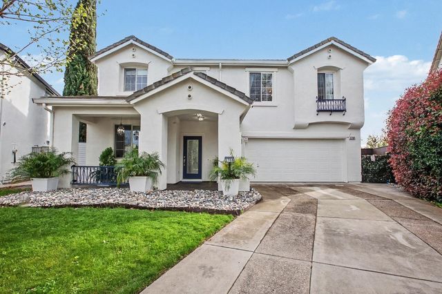 2708 Hinton Cir, Elk Grove, CA 95758