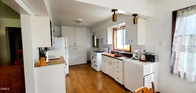 19121 Olsen Lane, Fort Bragg, CA 95437