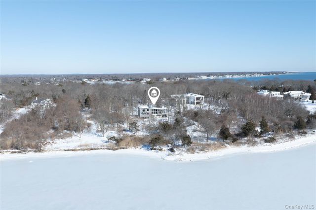 34 Old Neck Road S, Center Moriches, NY 11934