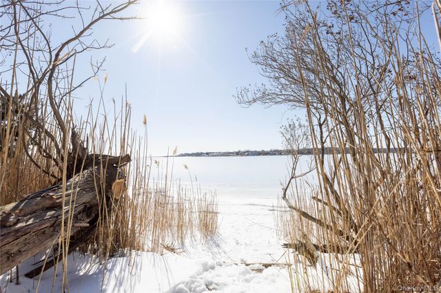 34 Old Neck Road S, Center Moriches, NY 11934