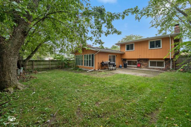 4329 Applewood Lane, Matteson, IL 60443