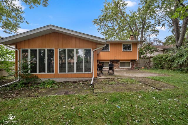 4329 Applewood Lane, Matteson, IL 60443