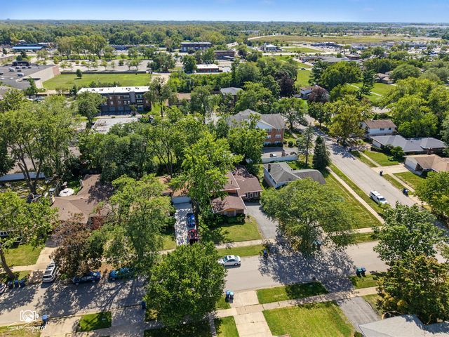4329 Applewood Lane, Matteson, IL 60443
