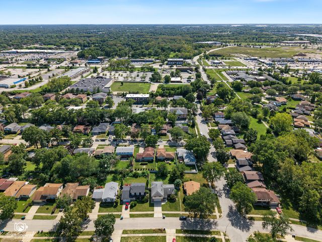 4329 Applewood Lane, Matteson, IL 60443