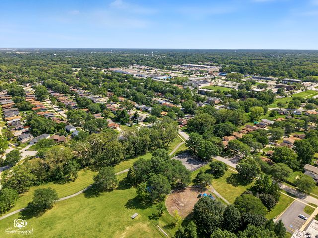 4329 Applewood Lane, Matteson, IL 60443