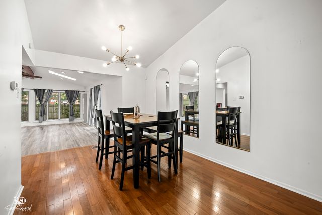 4329 Applewood Lane, Matteson, IL 60443
