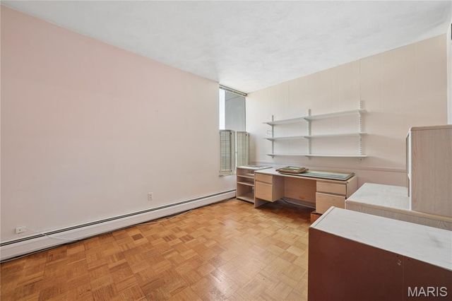 200 S Brentwood Boulevard 7F, Clayton, MO 63105